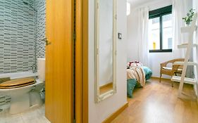 -Malagasunapts- Central Freeparking Rooftoppool