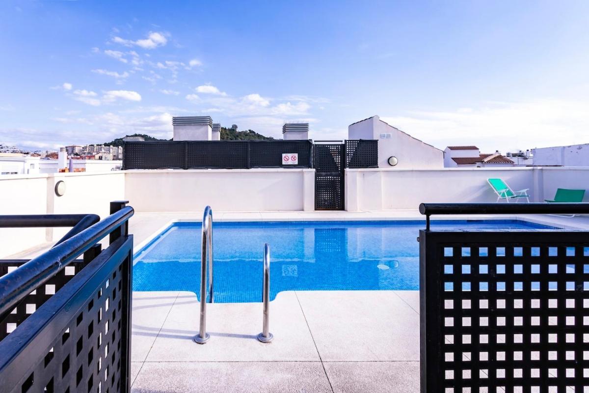 -Malagasunapts- Central Freeparking Rooftoppool Buitenkant foto