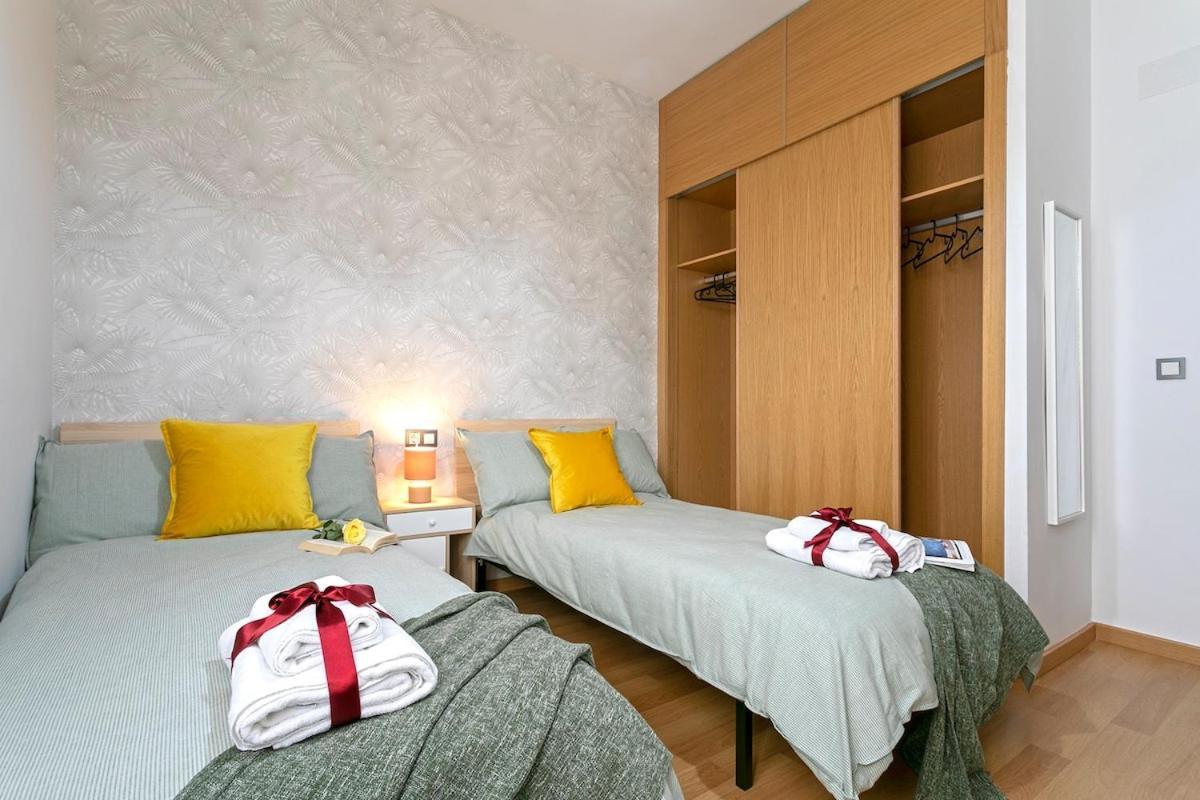 -Malagasunapts- Central Freeparking Rooftoppool Buitenkant foto